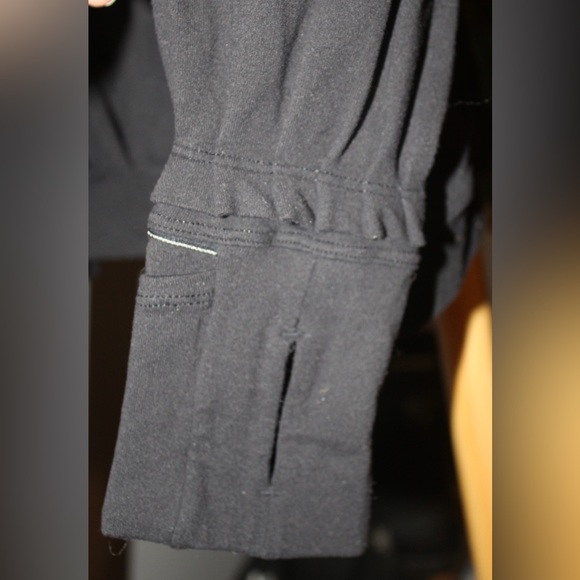Womens lululemon pullover - Picture 3 of 4